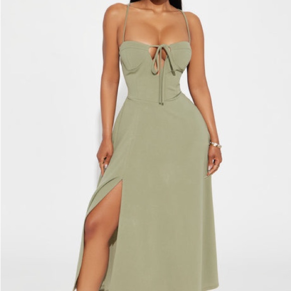 Elegant Sage Green Midi  Dress